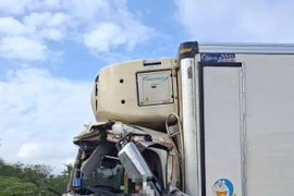 Va chạm trên cao tốc Đà Nẵng – Quảng Ngãi, tài xế xe tải không qua khỏi