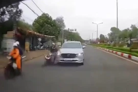 Làm rõ vụ ô tô va chạm xe máy rồi tăng ga rời hiện trường