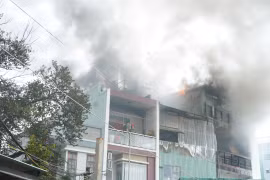 Hỏa hoạn bùng phát từ tầng 3 nhà 4 tầng ở Đà Nẵng