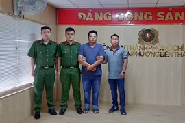 TPHCM: Hai đối tượng truy nã bị bắt giữ và đầu thú tại phường Bến Thành