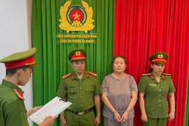 TPHCM: Bắt tạm giam chủ bãi đất trống xả thải trái phép gần 2.900 tấn