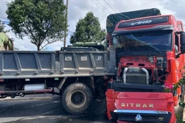 Xe đầu kéo gây tai nạn liên hoàn trên tuyến tránh Tây Buôn Ma Thuột