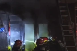 Hỏa hoạn rạng sáng tại TPHCM, lực lượng PCCC kịp thời cứu 4 người mắc kẹt