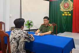 Vĩnh Long tiếp nhận công dân bị trục xuất, cảnh báo bẫy “việc nhẹ, lương cao”