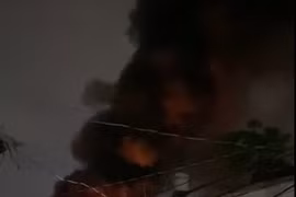 TP HCM: Cháy kho phế liệu, người dân hoảng loạn di chuyển khỏi khu vực