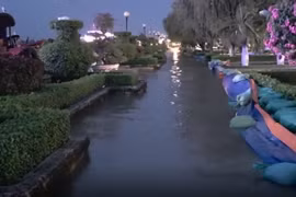 Cần Thơ: Bến Ninh Kiều ngập nặng, triều cường cao kỷ lục 2,16 m