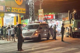 Va chạm với xe tải, phụ nữ đi xe đạp thiệt mạng ở Nha Trang