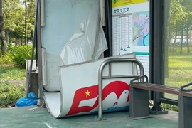 Điều tra vụ nam thanh niên tử vong trong nhà chờ xe buýt ở TP HCM