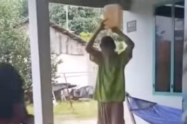 Xác minh clip người đàn ông tưới xăng tự thiêu trước hiên nhà ở TP HCM