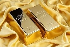 Vàng rớt giá, PNJ giảm đến 600.000 đồng/lượng