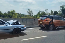 Va chạm liên hoàn 7 ô tô trên cao tốc Dầu Giây – Phan Thiết
