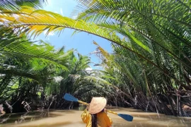 Về miền sông nước Vĩnh Long tìm hồn quê Việt