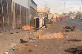 Tai nạn liên hoàn giữa container, ô tô tải và xe máy tại Lâm Đồng