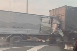 Tài xế xe tải tử vong sau va chạm với container trên cao tốc 