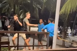 Du khách nước ngoài bị dọa đánh tại bãi biển Nha Trang