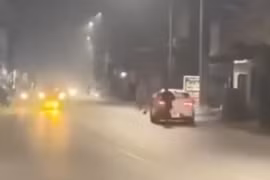 Tạm giữ tài xế không dừng xe, hất cán bộ CSGT lên capo