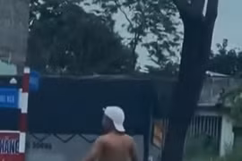 TP HCM: Người đàn ông cầm dao dọa chém người, gây náo loạn quốc lộ 13