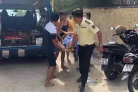 Ba du khách Nga gặp nạn khi tắm biển ở Mũi Né, một người tử vong