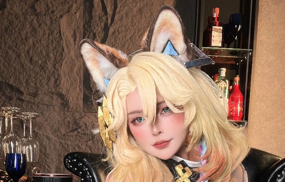 Nữ cosplayer thu hút sự chú ý với "content" độc lạ