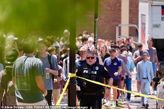 Hiện trường vụ xả súng kinh hoàng tại đại học ở Mỹ