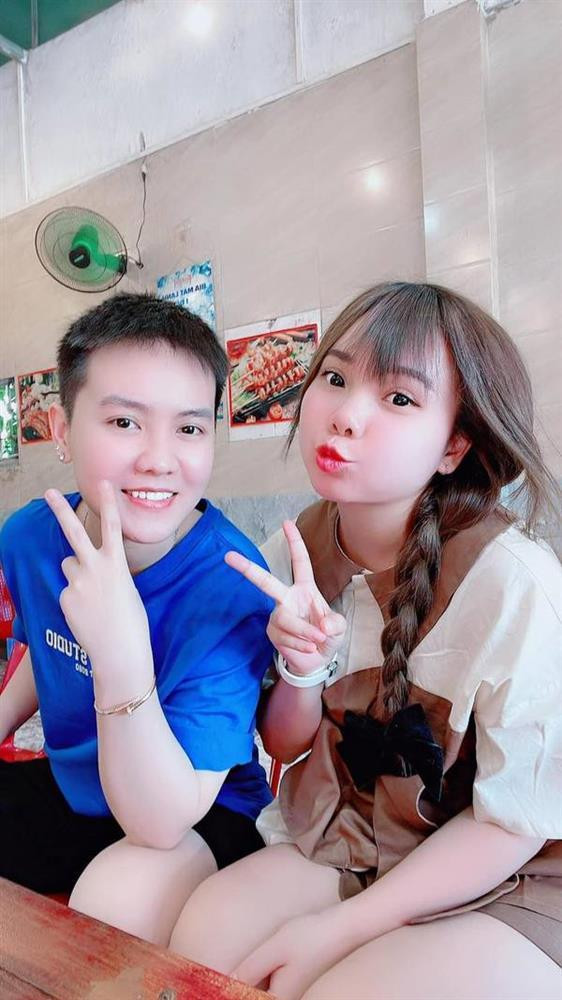 Cặp đồng tính nữ Bi Bảo - Múi Xù buồn bã chia xa Cap dong tinh nu Bi Bao - Mui Xu buon ba chia xa
