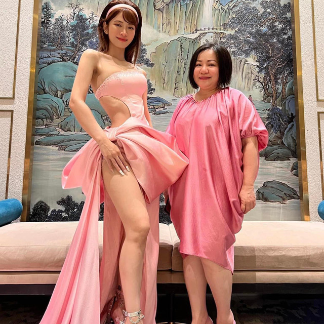 Lê Bống lộ chân cột đình trên thảm đỏ với bộ cánh kỳ quặc - Hình 4 Le Bong lo chan cot dinh tren tham do voi bo canh ky quac-Hinh-4