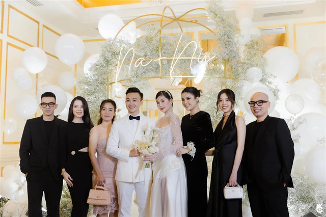 Lộ diện mỹ nhân bắt được hoa cưới Lê Âu Ngân Anh - Hình 8 Lo dien my nhan bat duoc hoa cuoi Le Au Ngan Anh-Hinh-8