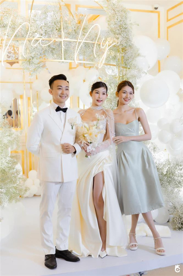 Lộ diện mỹ nhân bắt được hoa cưới Lê Âu Ngân Anh - Hình 7 Lo dien my nhan bat duoc hoa cuoi Le Au Ngan Anh-Hinh-7