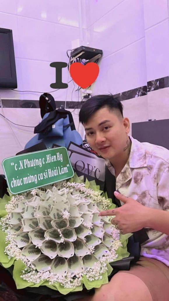 Tăng cân vùn vụt, Hoài Lâm vẫn được khán giả yêu thương - Hình 2 Tang can vun vut, Hoai Lam van duoc khan gia yeu thuong-Hinh-2