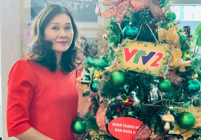 BTV Nhật Lệ 'Thời sự 19h' từng là Á hậu Hà Nội giờ ra sao? - Hình 2 BTV Nhat Le 'Thoi su 19h' tung la A hau Ha Noi gio ra sao?-Hinh-2