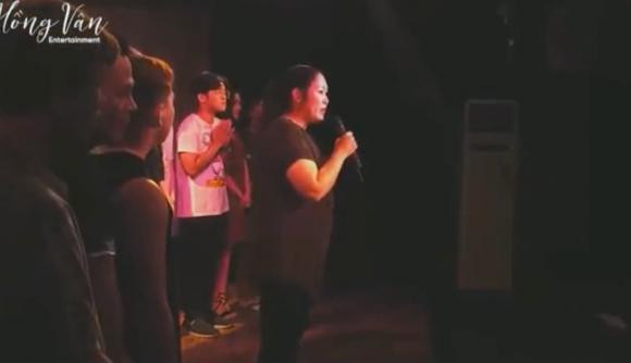 NSND Hồng Vân lí giải chuyện 'Tổ đãi', 'Tổ trác' và 'Tổ phạt' NSND Hong Van li giai chuyen 'To dai', 'To trac' va 'To phat'