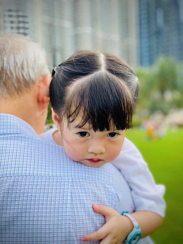 'Tiểu mỹ nhân' nhà hoa hậu Đặng Thu Thảo khiến cả dàn Hậu xuýt xoa - Hình 3 'Tieu my nhan' nha hoa hau Dang Thu Thao khien ca dan Hau xuyt xoa-Hinh-3