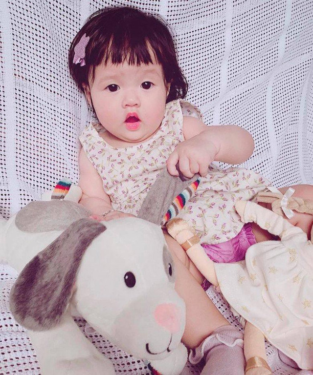 'Tiểu mỹ nhân' nhà hoa hậu Đặng Thu Thảo khiến cả dàn Hậu xuýt xoa 'Tieu my nhan' nha hoa hau Dang Thu Thao khien ca dan Hau xuyt xoa