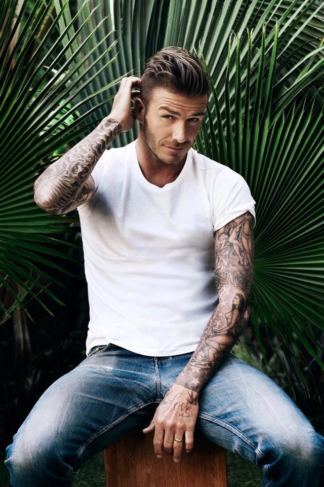 David Beckham gây sốt vì ở lại kê dọn bàn ghế sau sự kiện - Hình 4 David Beckham gay sot vi o lai ke don ban ghe sau su kien-Hinh-4