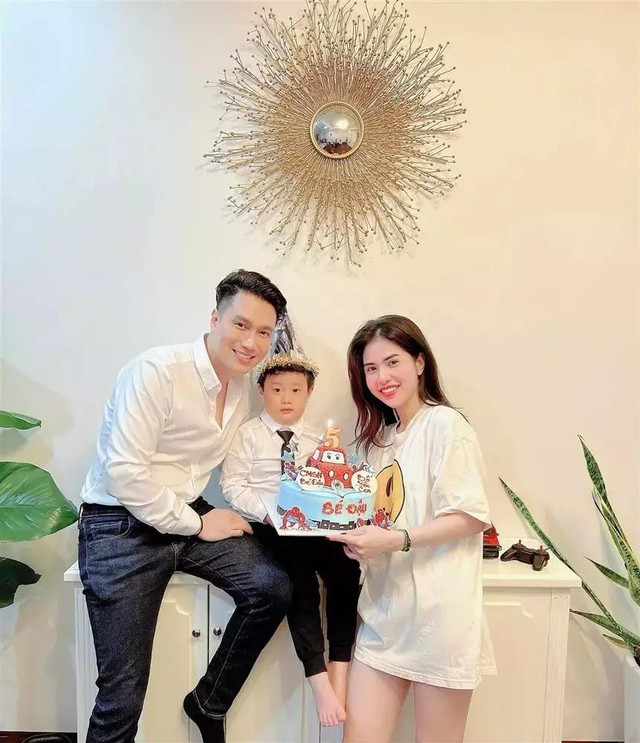 Việt Anh thẳng thắn góp ý vợ cũ cách chăm con - Hình 9 Viet Anh thang than gop y vo cu cach cham con-Hinh-9