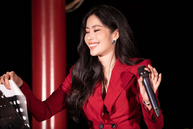 Dân mạng 'bóc mẽ' Nam Em hát sai âm ngữ be bét - Hình 3 Dan mang 'boc me' Nam Em hat sai am ngu be bet-Hinh-3