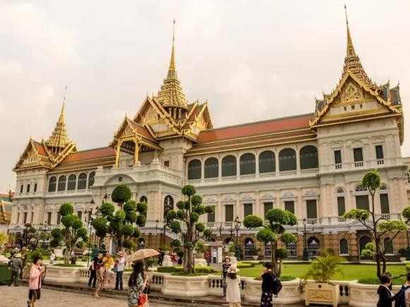 Những cung điện nơi các vị Vua đương nhiệm - Hình 12 Nhung cung dien noi cac vi Vua duong nhiem-Hinh-12