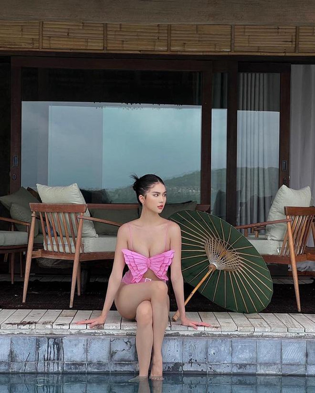 Cái nết không chừa: Ngọc Trinh tiếp tục đạo nhái? - Hình 2 Cai net khong chua: Ngoc Trinh tiep tuc dao nhai?-Hinh-2