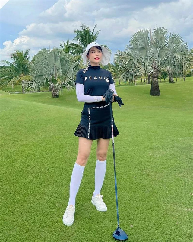 Sam trước ngày "chốt đơn": Đi đánh golf như trình diễn thời trang - Hình 7 Sam truoc ngay