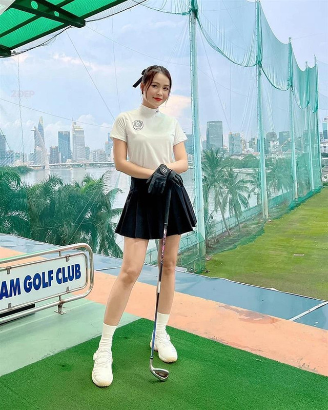 Sam trước ngày "chốt đơn": Đi đánh golf như trình diễn thời trang - Hình 3 Sam truoc ngay