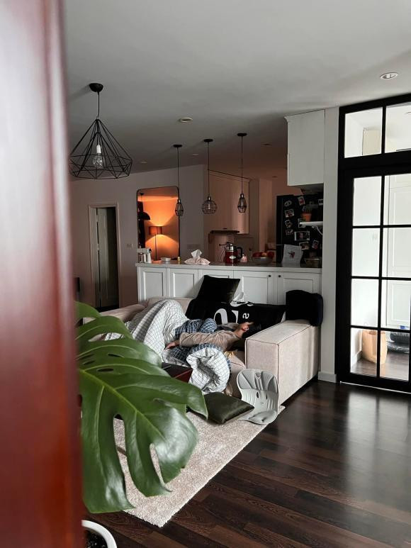 Salim 2 vạch Covid-19 khi đang bầu, chồng chưa cưới lo sốt vó - Hình 8 Salim 2 vach Covid-19 khi dang bau, chong chua cuoi lo sot vo-Hinh-8