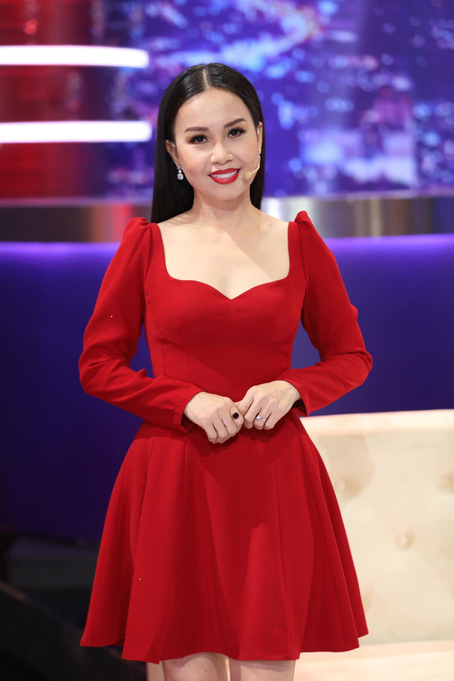 Hôn nhân hạnh phúc của 3 chị em ca sĩ giàu nhất showbiz Việt Hon nhan hanh phuc cua 3 chi em ca si giau nhat showbiz Viet