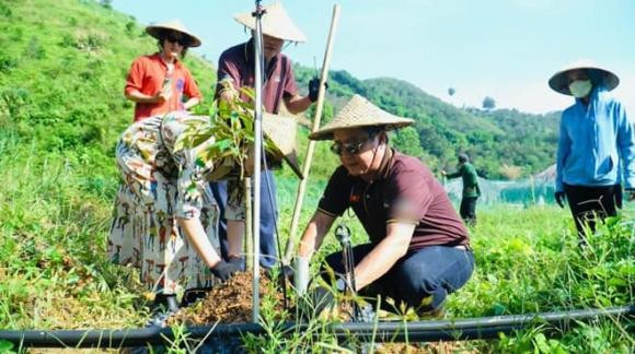 Cuộc sống hiện tại của NSƯT Chí Trung sau thời gian nghỉ hưu - Hình 20 Cuoc song hien tai cua NSUT Chi Trung sau thoi gian nghi huu-Hinh-20