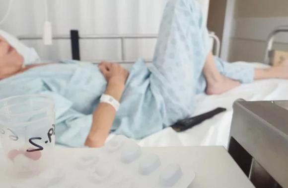 Ra ngoài ăn uống thịnh soạn, đề phòng vi khuẩn gây ung thư này! - Hình 4 Ra ngoai an uong thinh soan, de phong vi khuan gay ung thu nay!-Hinh-4