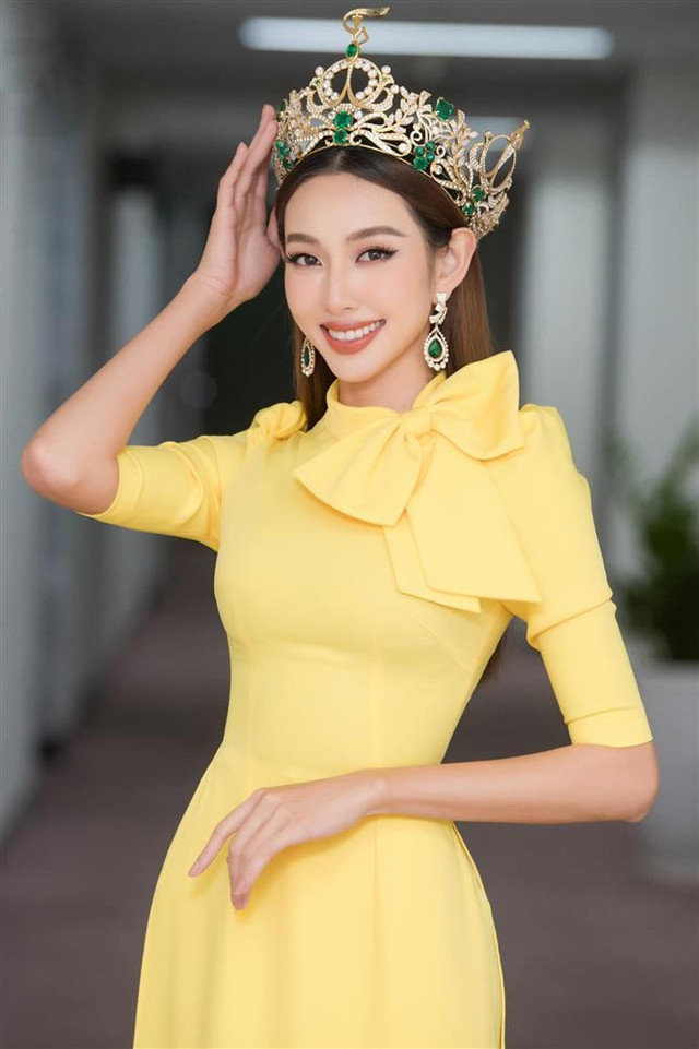 Rộ tin Thùy Tiên ký hợp đồng "bẩn" 7,2 tỷ Ro tin Thuy Tien ky hop dong