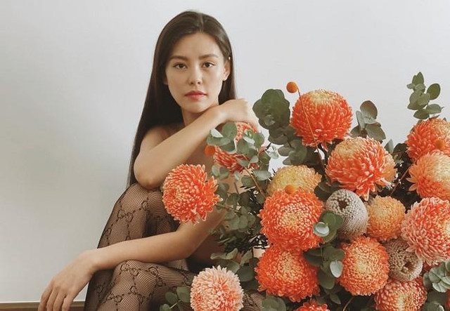 Vẻ gợi cảm của Bùi Lan Hương đóng Khánh Ly trong "Em và Trịnh" - Hình 16 Ve goi cam cua Bui Lan Huong dong Khanh Ly trong