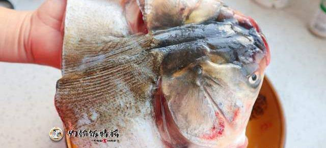 Bộ phận rất rẻ nhưng đại bổ của cá làm theo cách này ngon - Hình 2 Bo phan rat re nhung dai bo cua ca lam theo cach nay ngon-Hinh-2