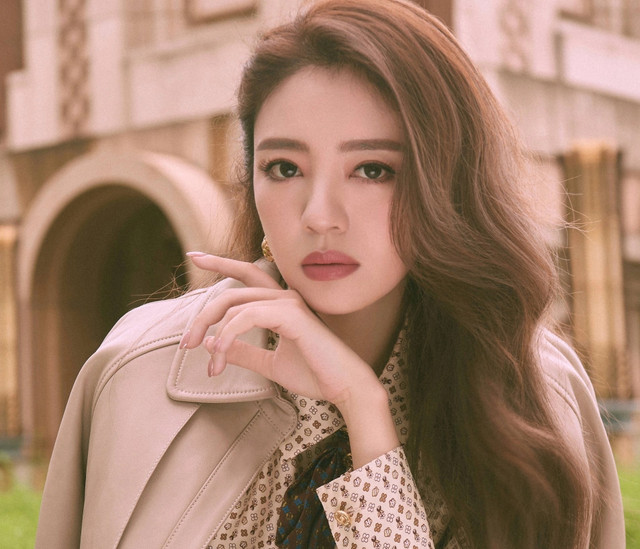 Nữ diễn viên bẽ bàng vì lấy chồng giàu - Hình 8 Nu dien vien be bang vi lay chong giau-Hinh-8