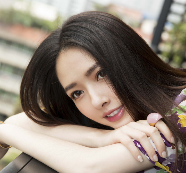 Nữ diễn viên bẽ bàng vì lấy chồng giàu - Hình 2 Nu dien vien be bang vi lay chong giau-Hinh-2