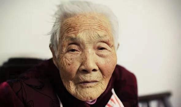 Chế độ ăn kích hoạt gen sống thọ, khoai lang làm nguồn calo chính - Hình 2 Che do an kich hoat gen song tho, khoai lang lam nguon calo chinh-Hinh-2